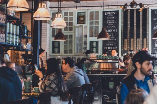 10 Key Things to Consider Before Starting Your Own Restaurant